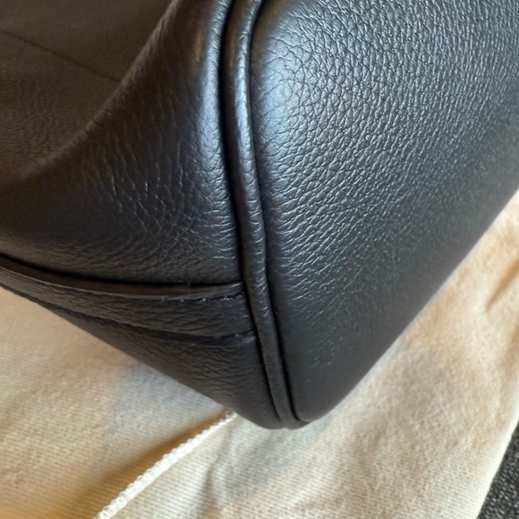 ****SOLD*****Louis Vuitton Lock & Walk - Picture 5 of 10